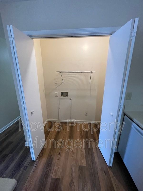 155 Bowen St #15 - Photo 7 of 15