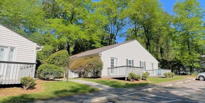 155 Bowen St #5 - Photo 2 of 8