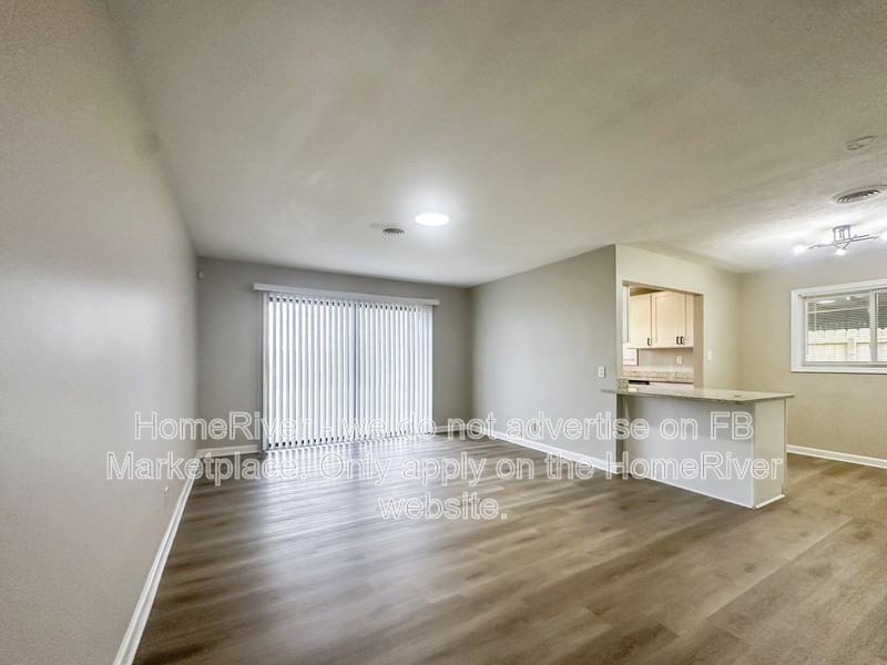 2461 Mcalpin Ter #R - Photo 4 of 13