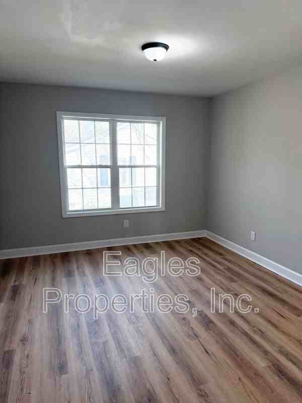 1713 Harrell St - Photo 7 of 12