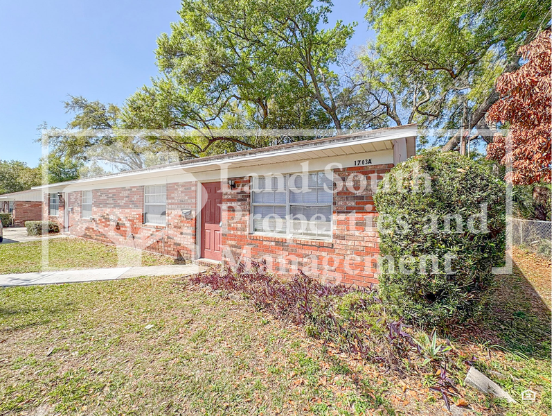 1703 King Ave Apt A #1701A1707B - Photo 2 of 14