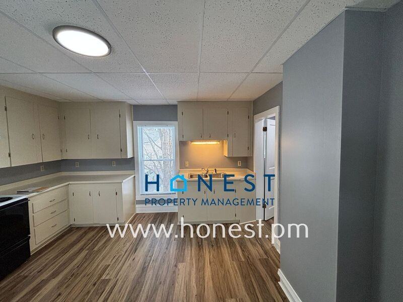 47 James St #2 - Photo 3 of 32