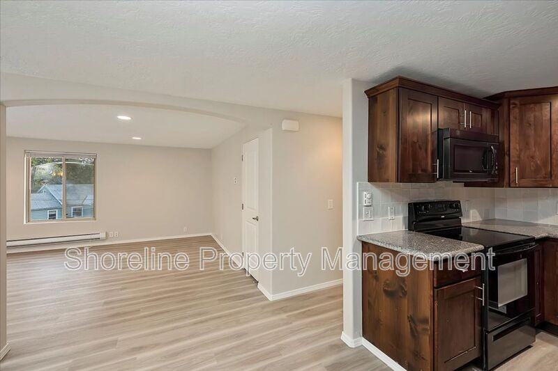 2111 W Brittany Ln #201 - Photo 2 of 42