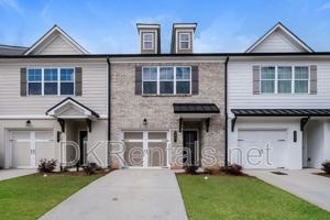 featured image of 5350 Fox Den Rd