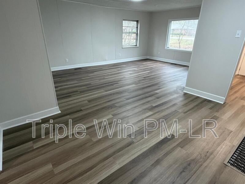 8010 Westwood Ave - Photo 7 of 45