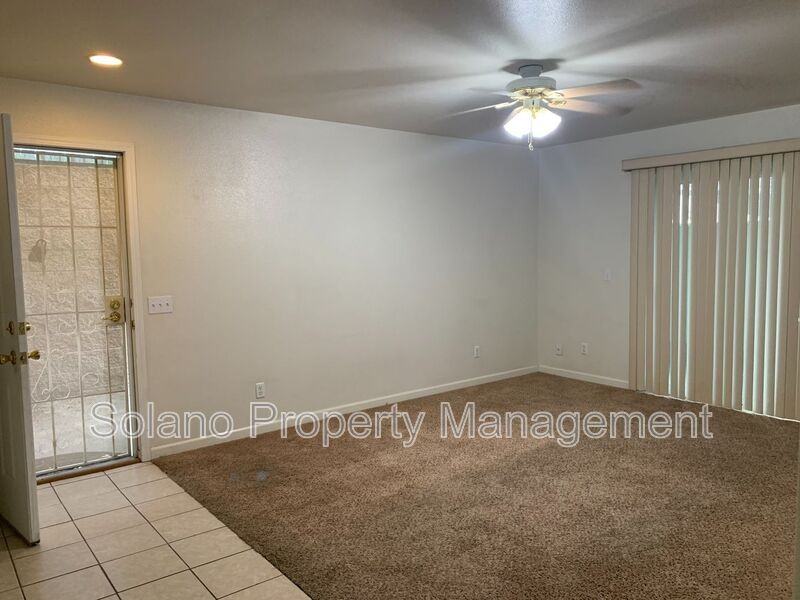 607 E Monte Vista Ave #A - Photo 3 of 11