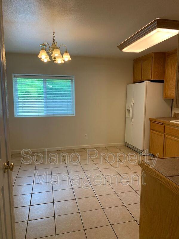 607 E Monte Vista Ave #A - Photo 4 of 11