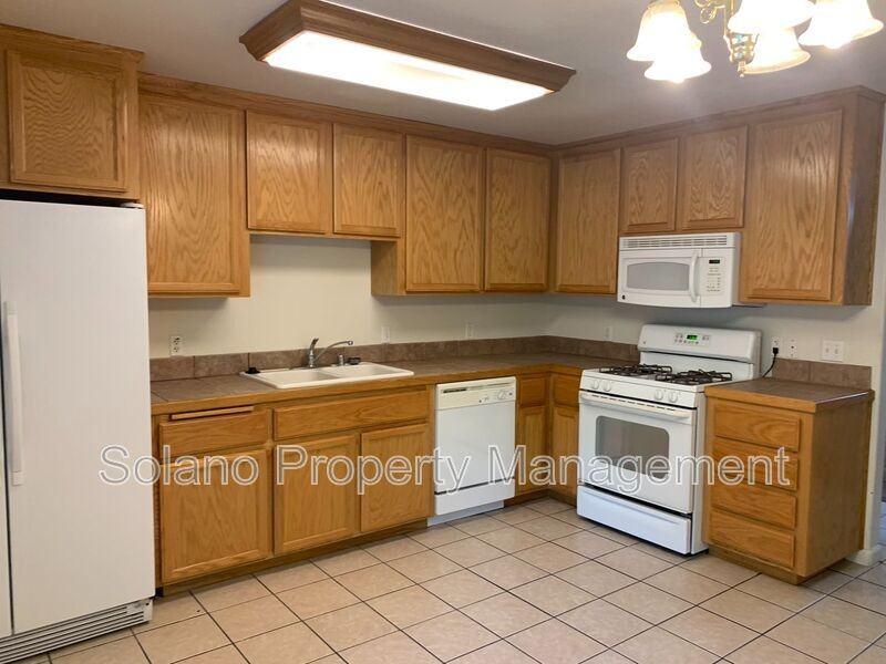 607 E Monte Vista Ave #A - Photo 5 of 11