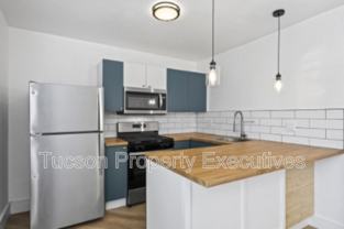 824 E 10th St - Photo 1 of 1