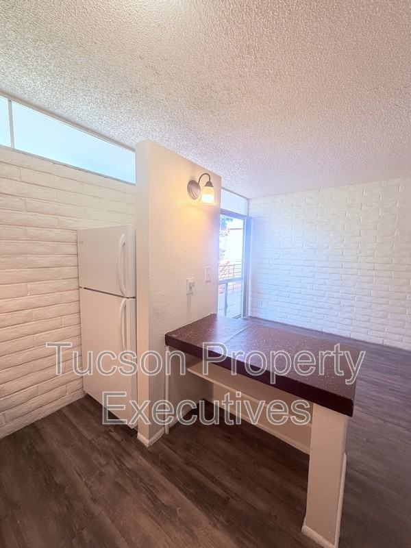 20 N Leonora Ave - Photo 3 of 12