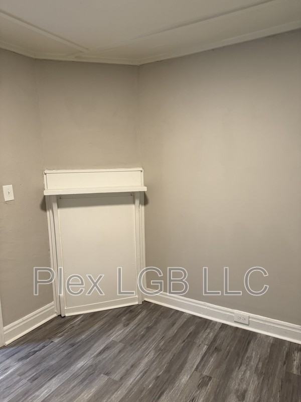 109 Ware St - Photo 4 of 6