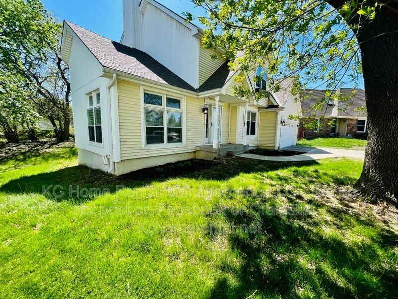 1109 E Sleepy Hollow Dr - Photo 2 of 36