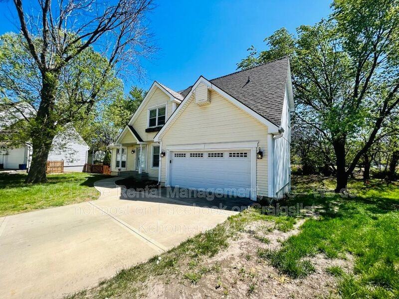 1109 E Sleepy Hollow Dr - Photo 3 of 36