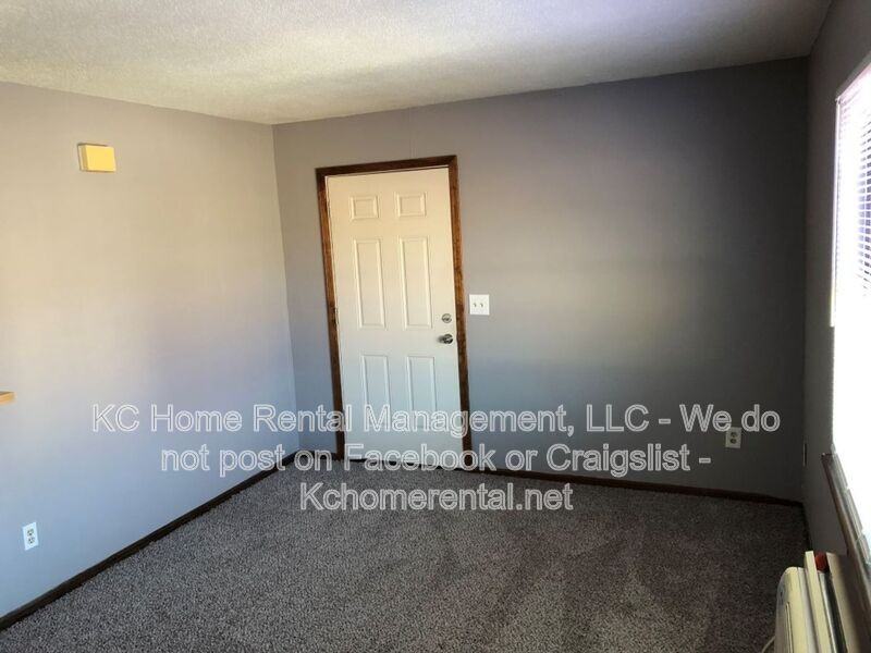 551 N Somerset Ter #E - Photo 5 of 13