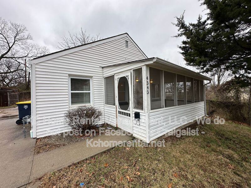 4343 Myrtle Ave - Photo 3 of 28