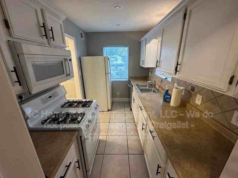 4343 Myrtle Ave - Photo 5 of 28