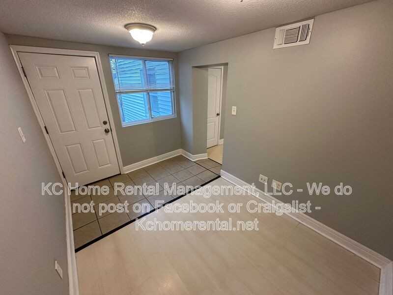 4343 Myrtle Ave - Photo 7 of 28