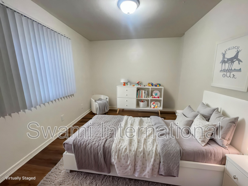 345 Stepney St #05 - Photo 3 of 24