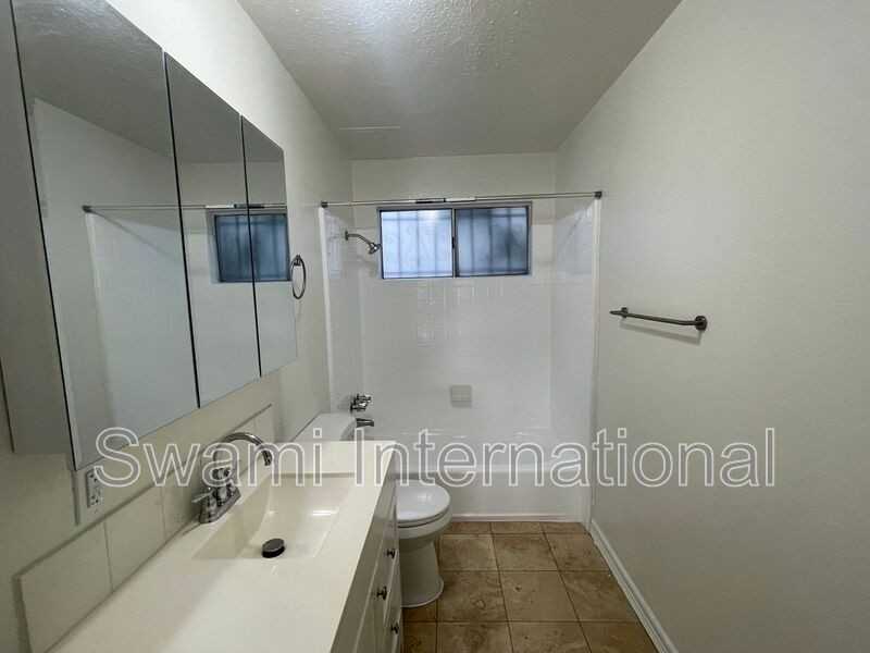 345 Stepney St #05 - Photo 6 of 24