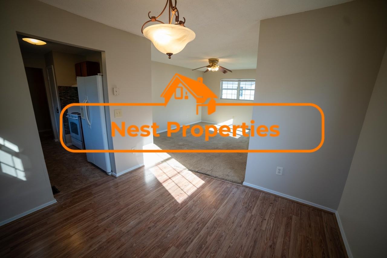 1726 Cody St #1 - Photo 4 of 10