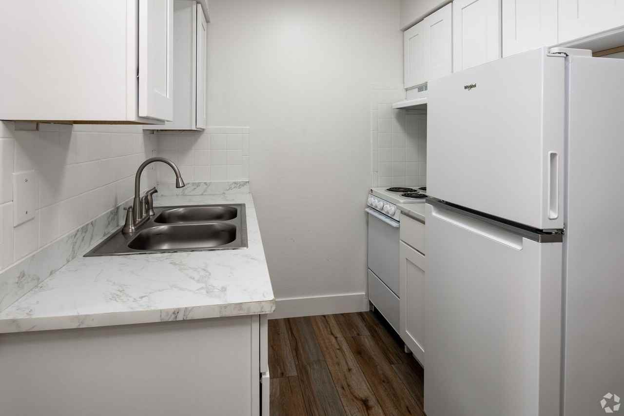 303 Clark - Photo 2 of 12