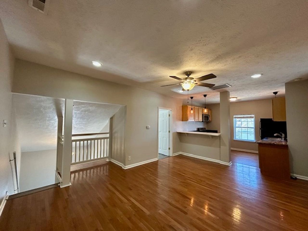 1502 Lexington Ave #B - Photo 4 of 21