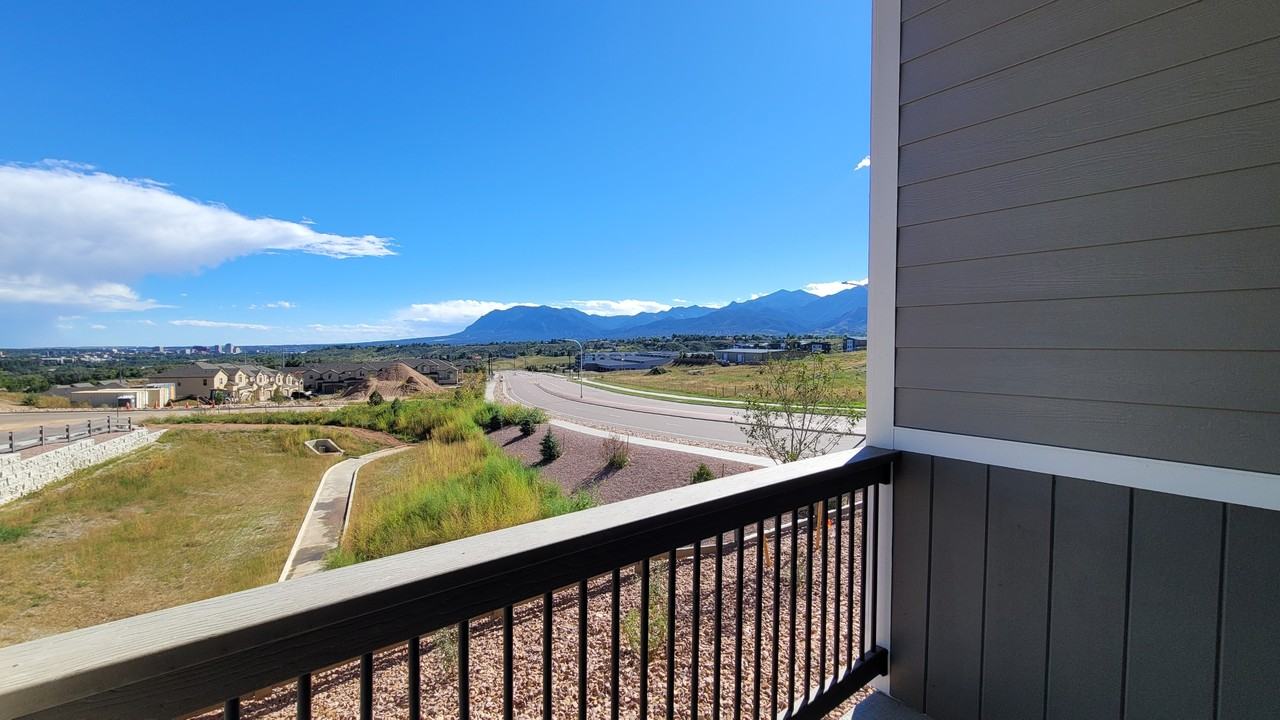 2774 Soleil Hts #1 - Photo 6 of 20