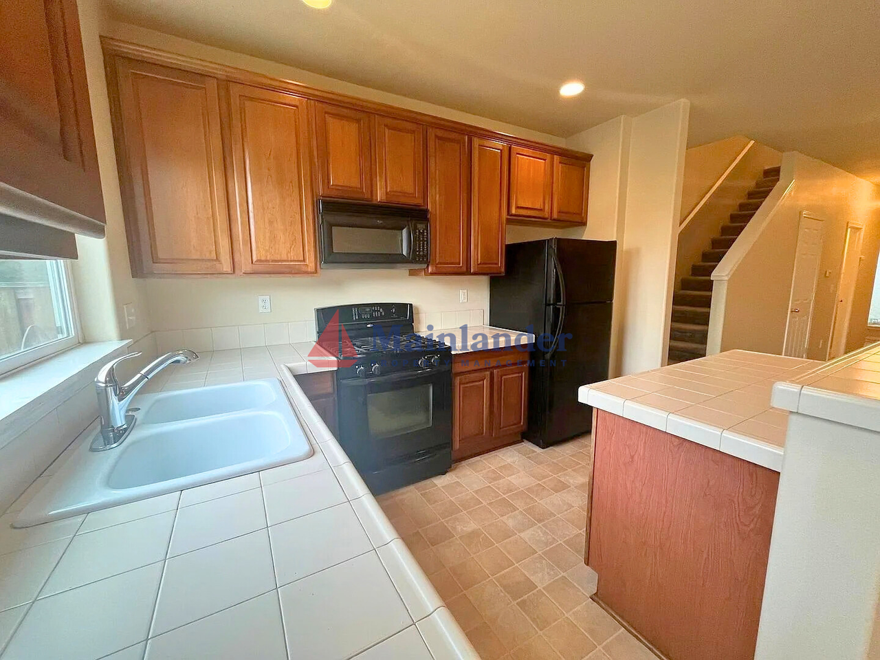 4430 Se Redwood St - Photo 6 of 25