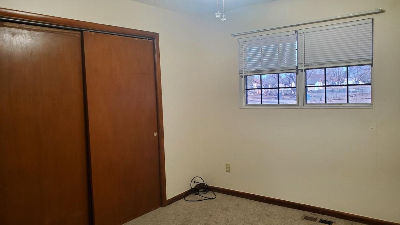 717 W Cherry Ave #1 - Photo 2 of 22