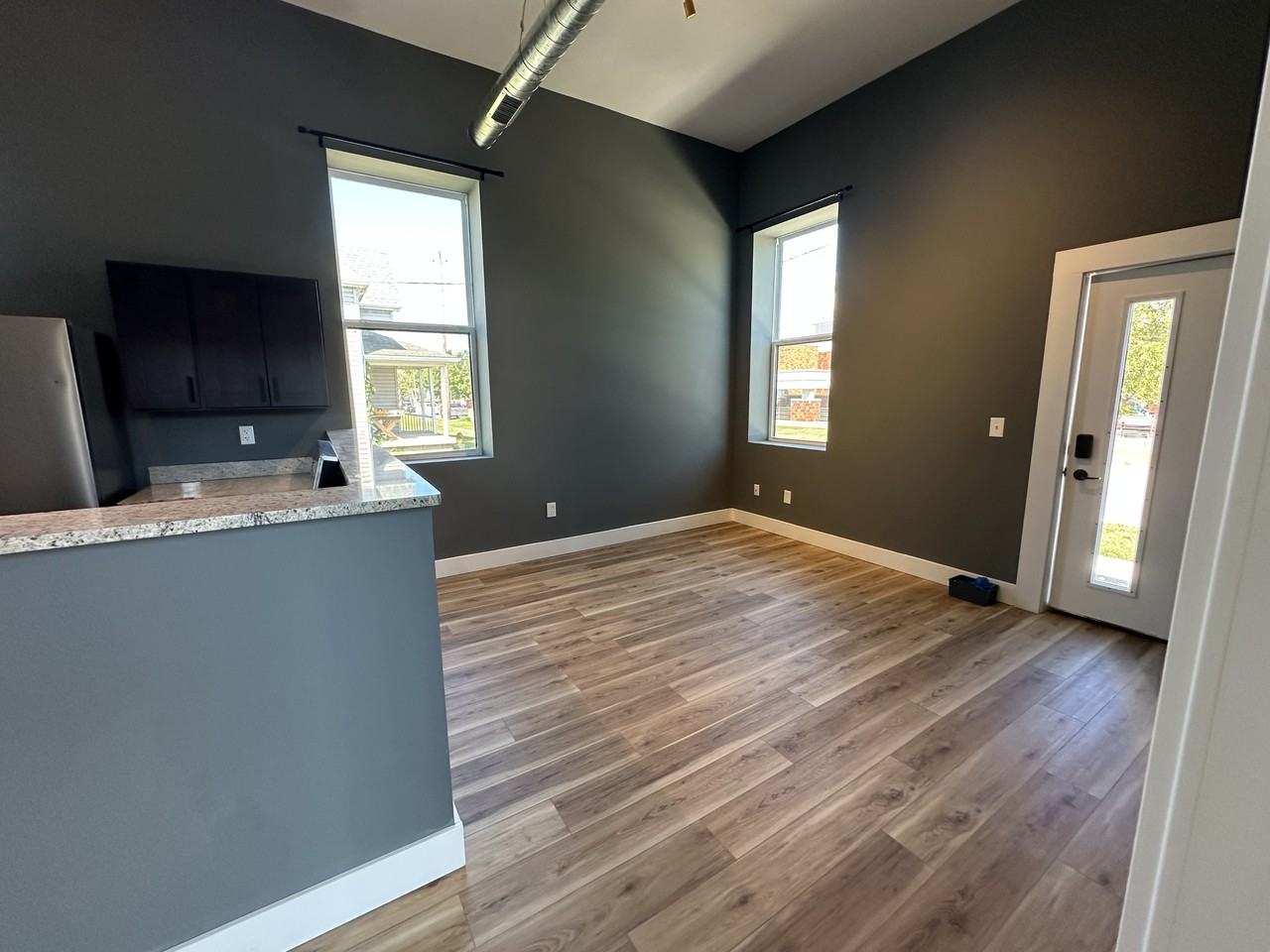 1349 S B St #1 - Photo 5 of 10