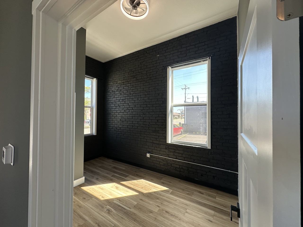 1349 S B St #1 - Photo 7 of 10