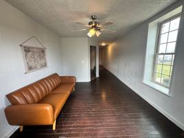 featured image of 19 2nd Ave Ne