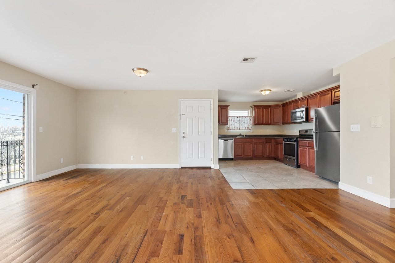 280-282 South 20th Street #2A - Photo 2 of 20