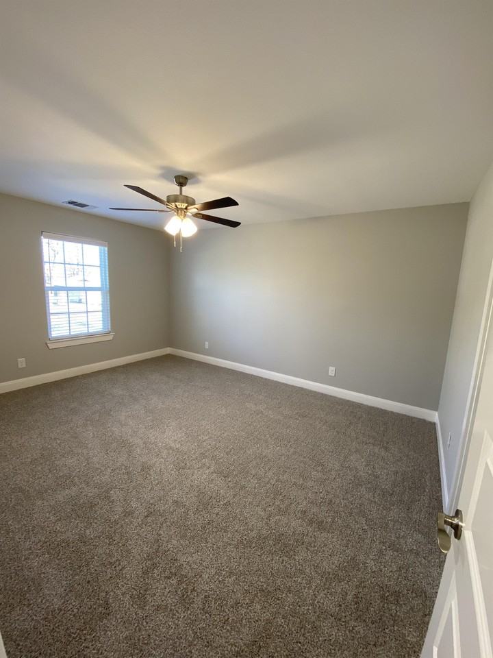 1022 West Shepherd Street, Denison 75020 - Photo 5 of 12