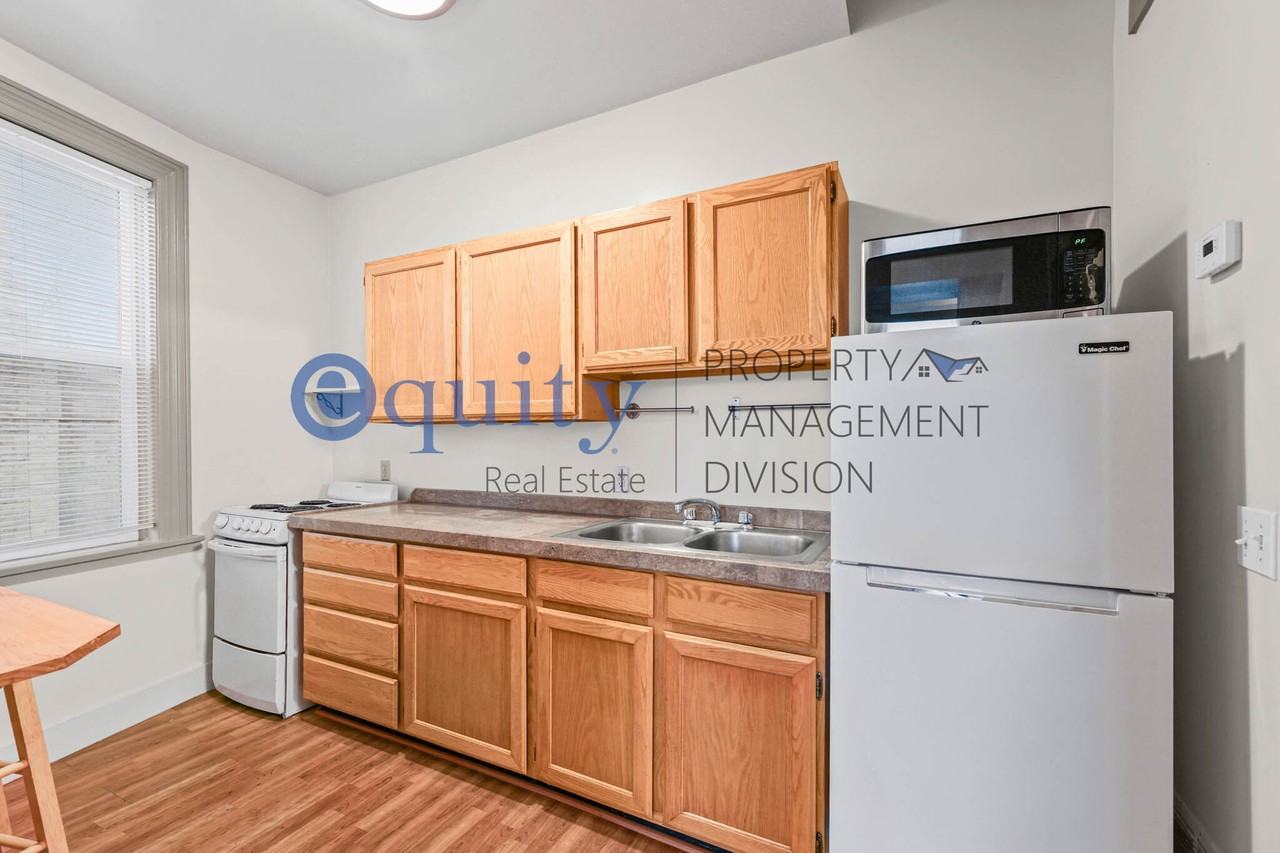 563 & 565 E 1st Ave - EPM - Photo 5 of 19