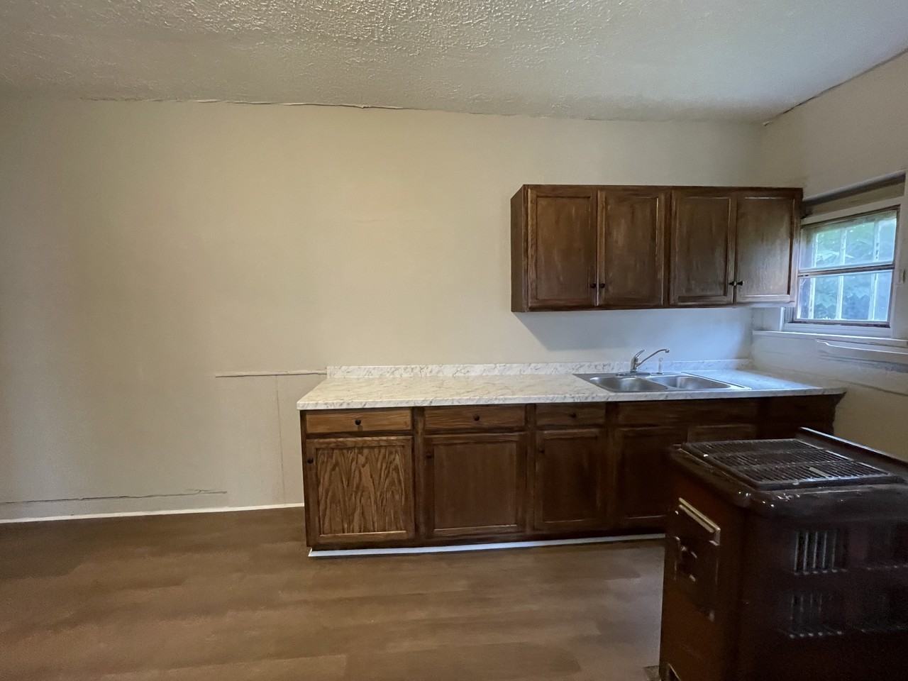 1106 Pierce Street - Photo 3 of 8