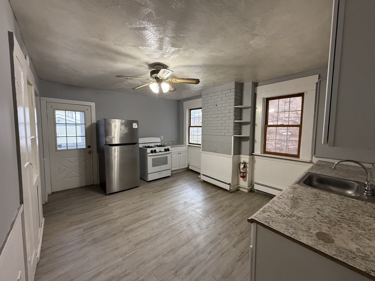 178 5th Ave 1st Fl #1 - Photo 3 of 4