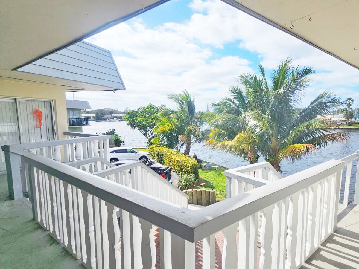 519 West Kalmia Drive - Photo 6 of 50