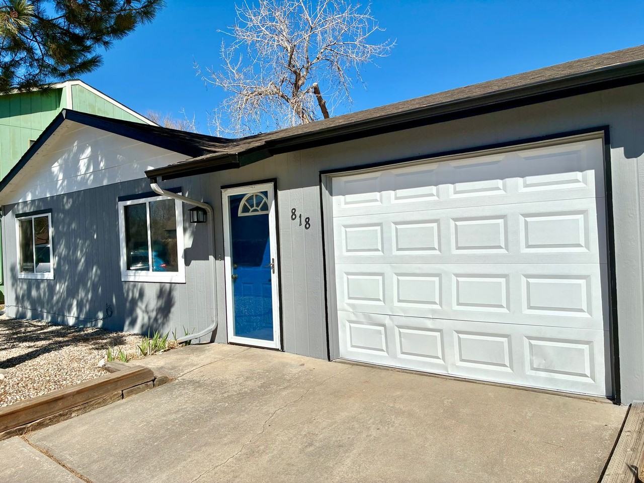 818 Tracey Pkwy - Photo 2 of 13