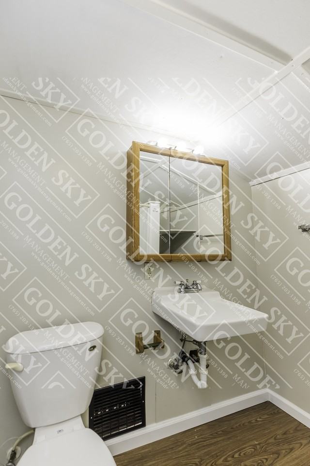 219 West Memorial Drive - Photo 6 of 7