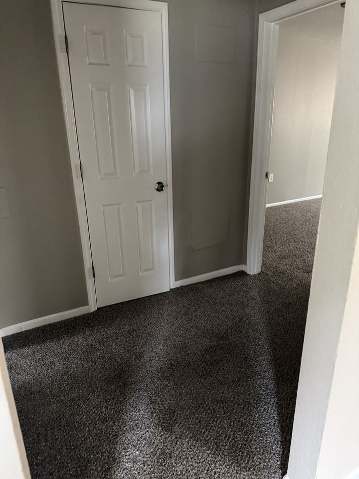 232 East Pacific Drive - Photo 4 of 9