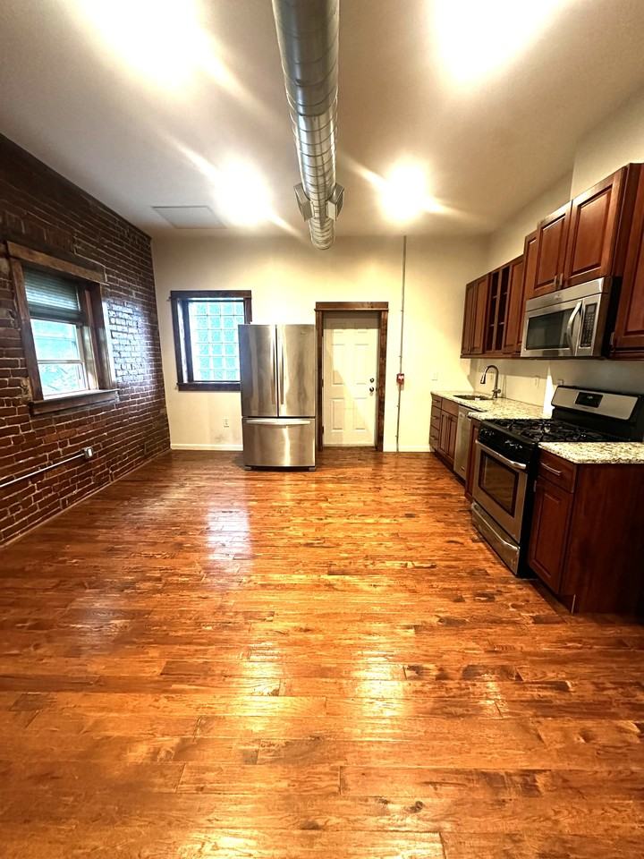 1709 Termon Avenue - Photo 3 of 5