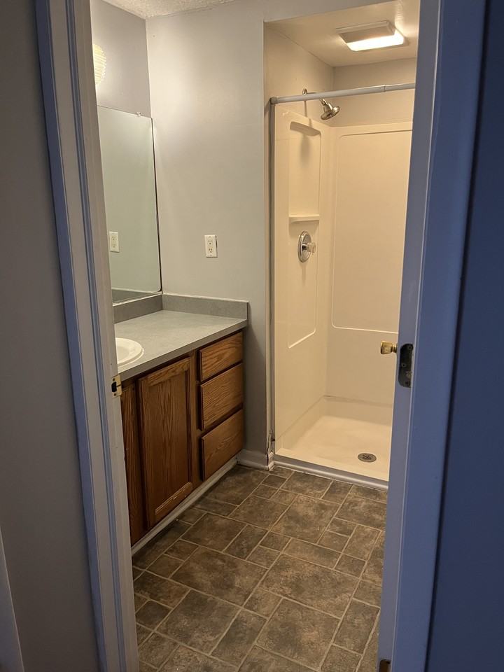 301 North State Street - Photo 6 of 13