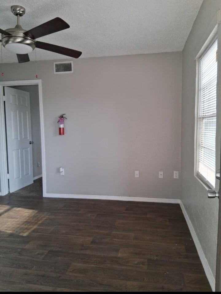 Minnesota Apartments - Photo 3 of 11