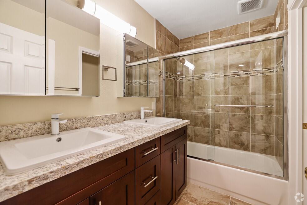 1927 Dwight Way - Photo 6 of 50