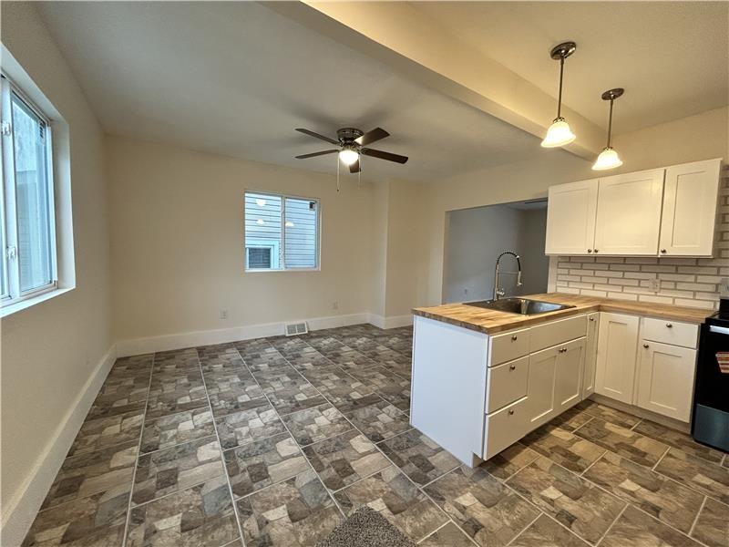 316 Henry Ave - Photo 4 of 11