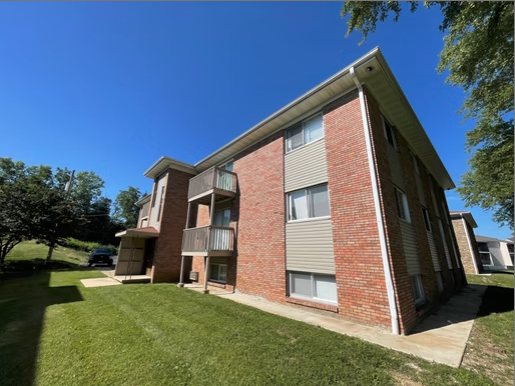 4815 Creek View Road - Photo 7 of 8