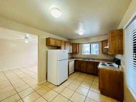 Elm309-311 - Photo 1 of 1