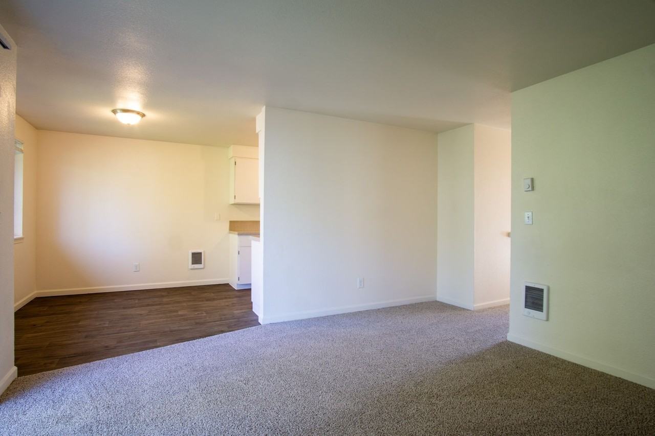 147A - Park Place Apartments - Photo 4 of 23