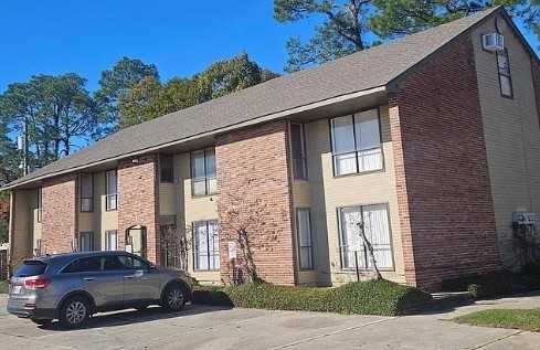 1404 Gause Blvd - Photo 4 of 17